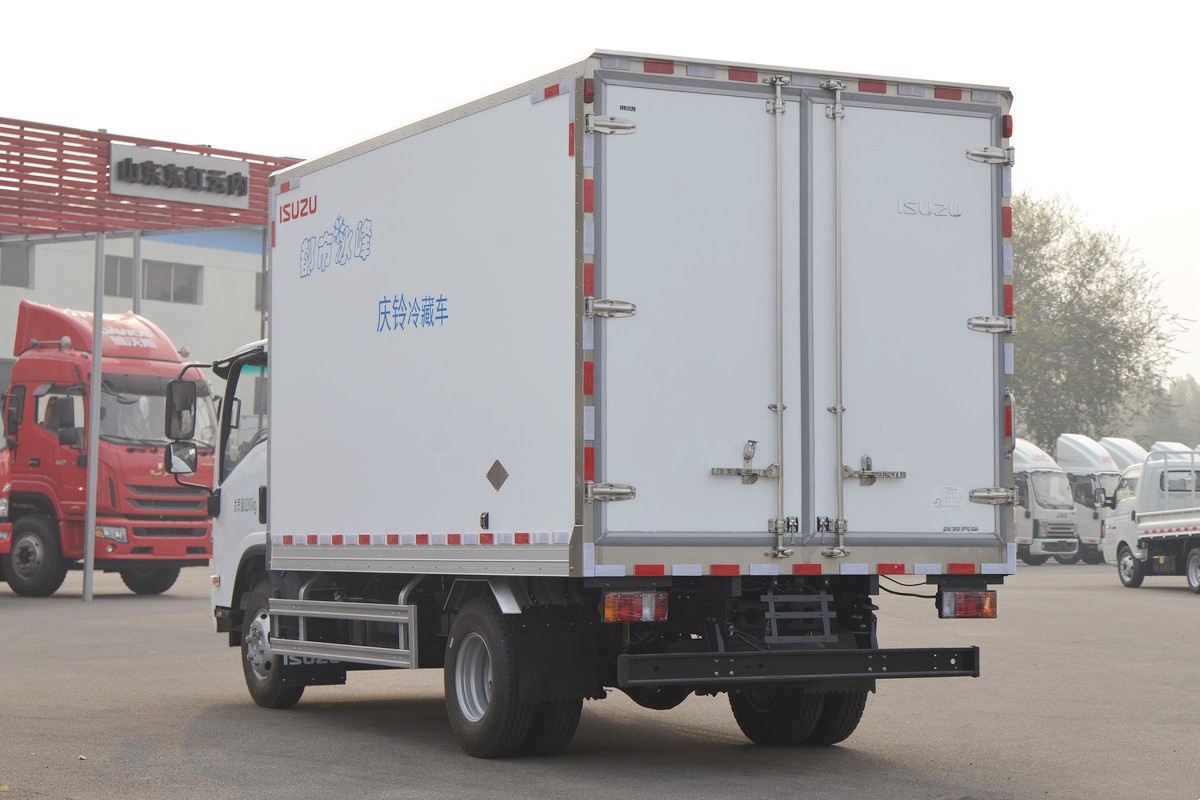 慶鈴五十鈴KV600冷藏車4.1米