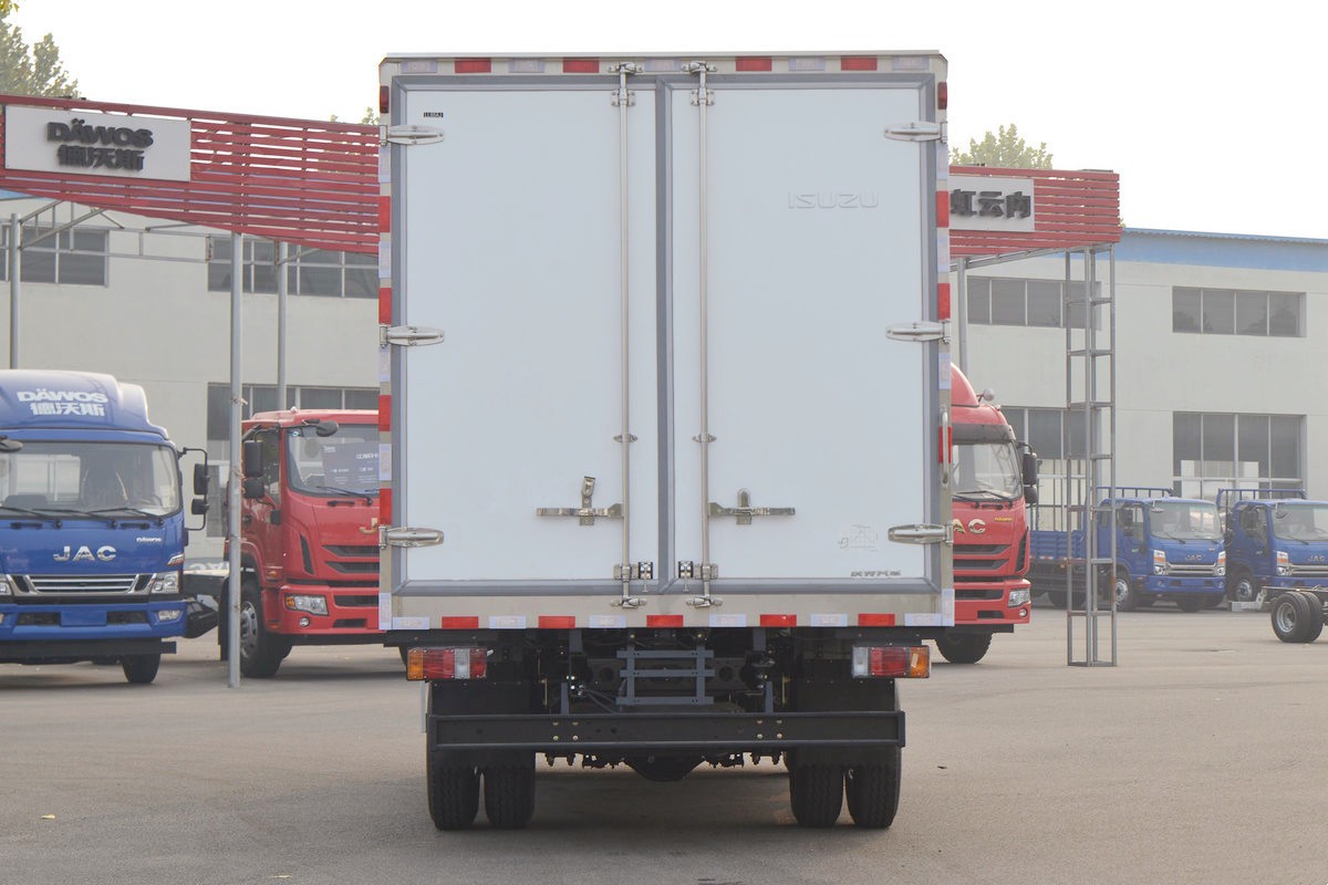 慶鈴五十鈴KV600冷藏車4.1米