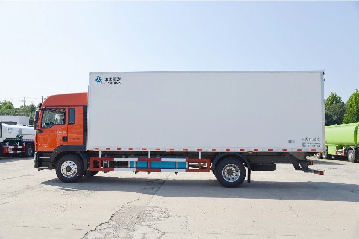 重汽汕德卡G5冷藏車6.8米 重汽汕德卡G5冷藏車6.8米