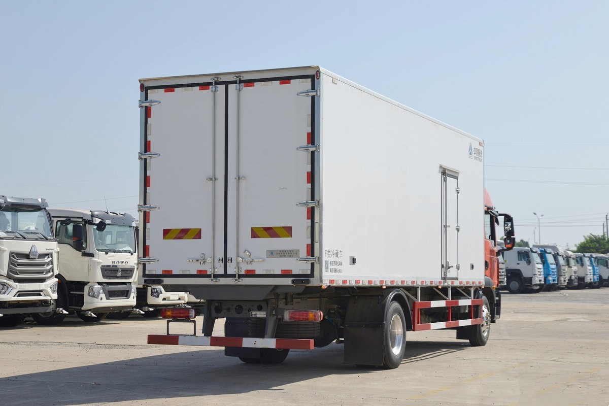 重汽汕德卡G5冷藏車6.8米 重汽汕德卡G5冷藏車6.8米