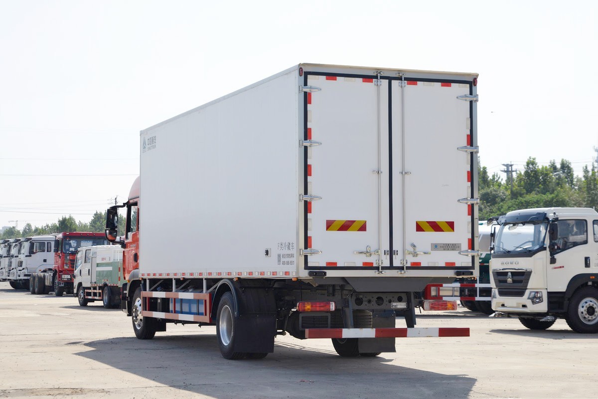 重汽汕德卡G5冷藏車6.8米 重汽汕德卡G5冷藏車6.8米