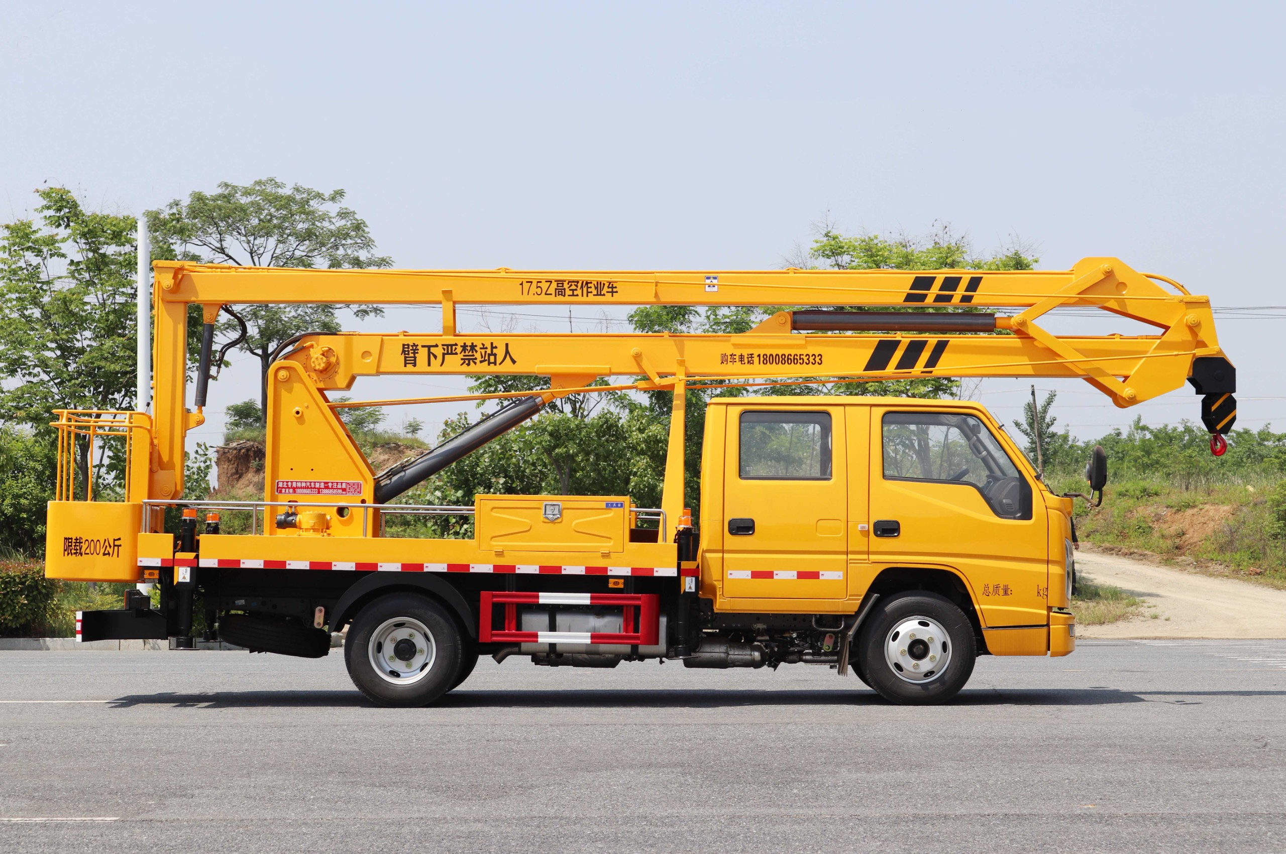 江鈴順達(dá)雙排座17.5米高空作業(yè)車