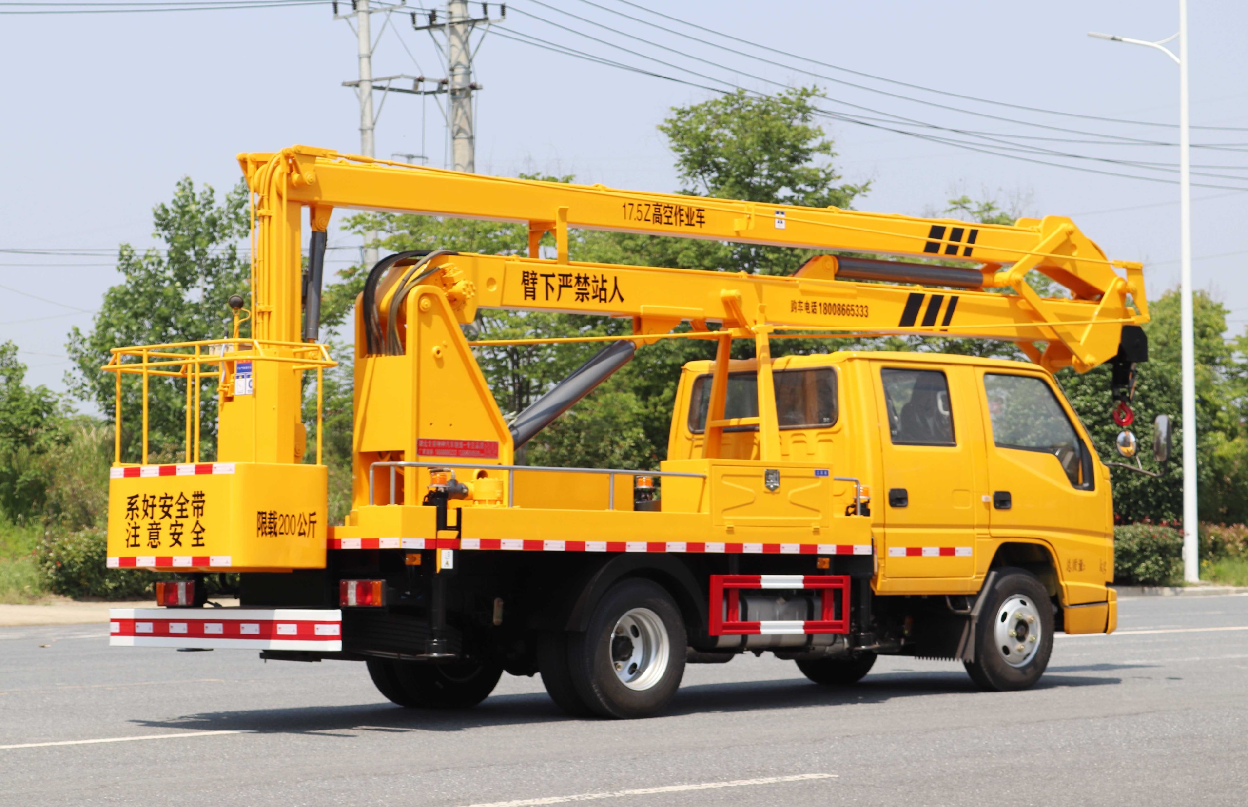 江鈴順達(dá)雙排座17.5米高空作業(yè)車