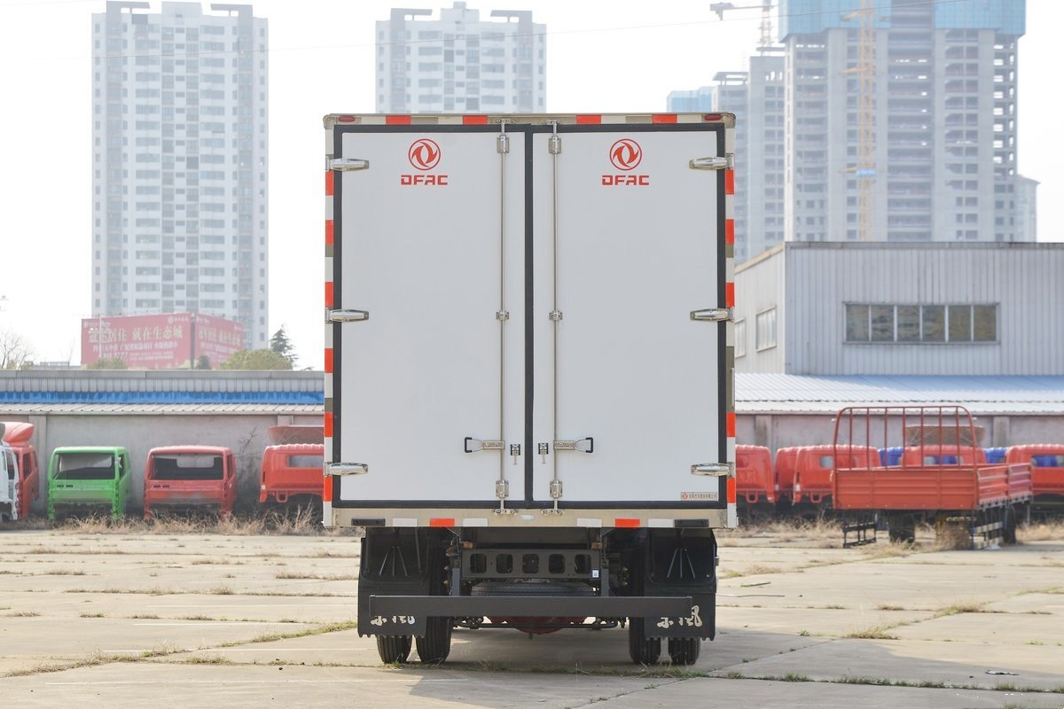 東風(fēng)凱普特星云K6冷藏車4.1米