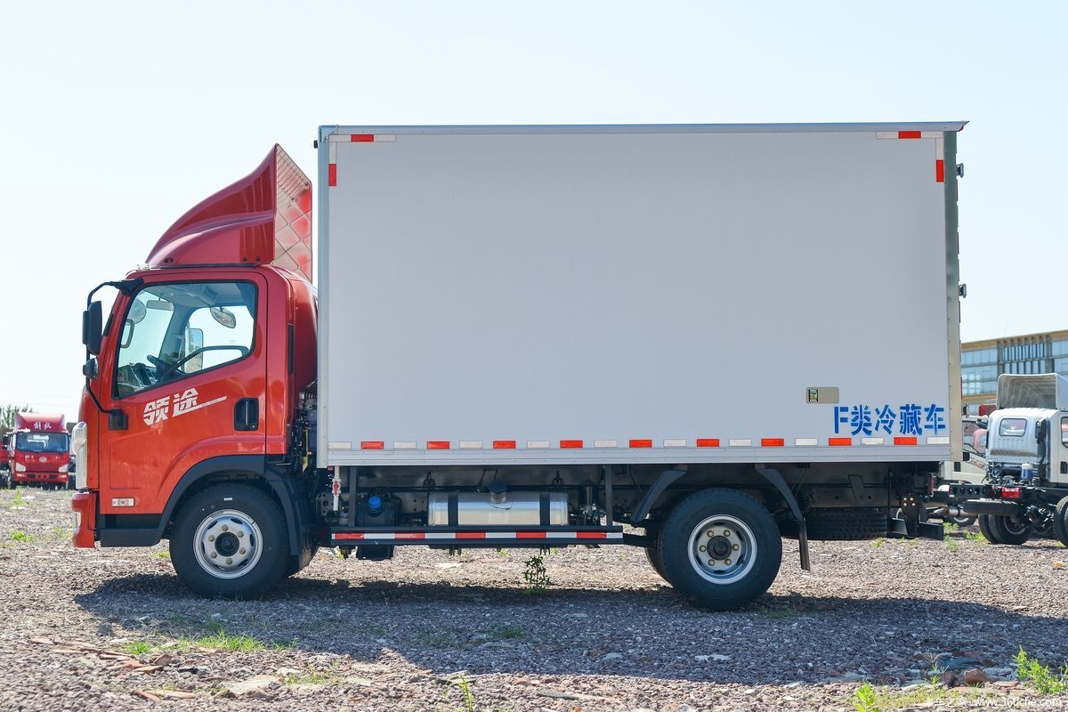 解放領(lǐng)途冷藏車(chē)4.05米