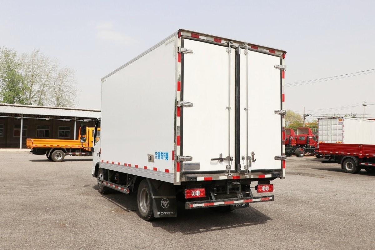 福田歐馬可S1康機(jī)131冷藏車(chē)4.1米