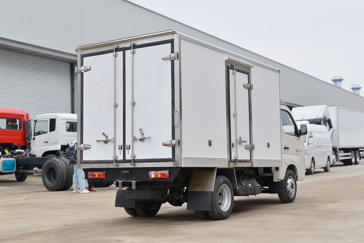 福田祥菱M1冷藏車3.12米