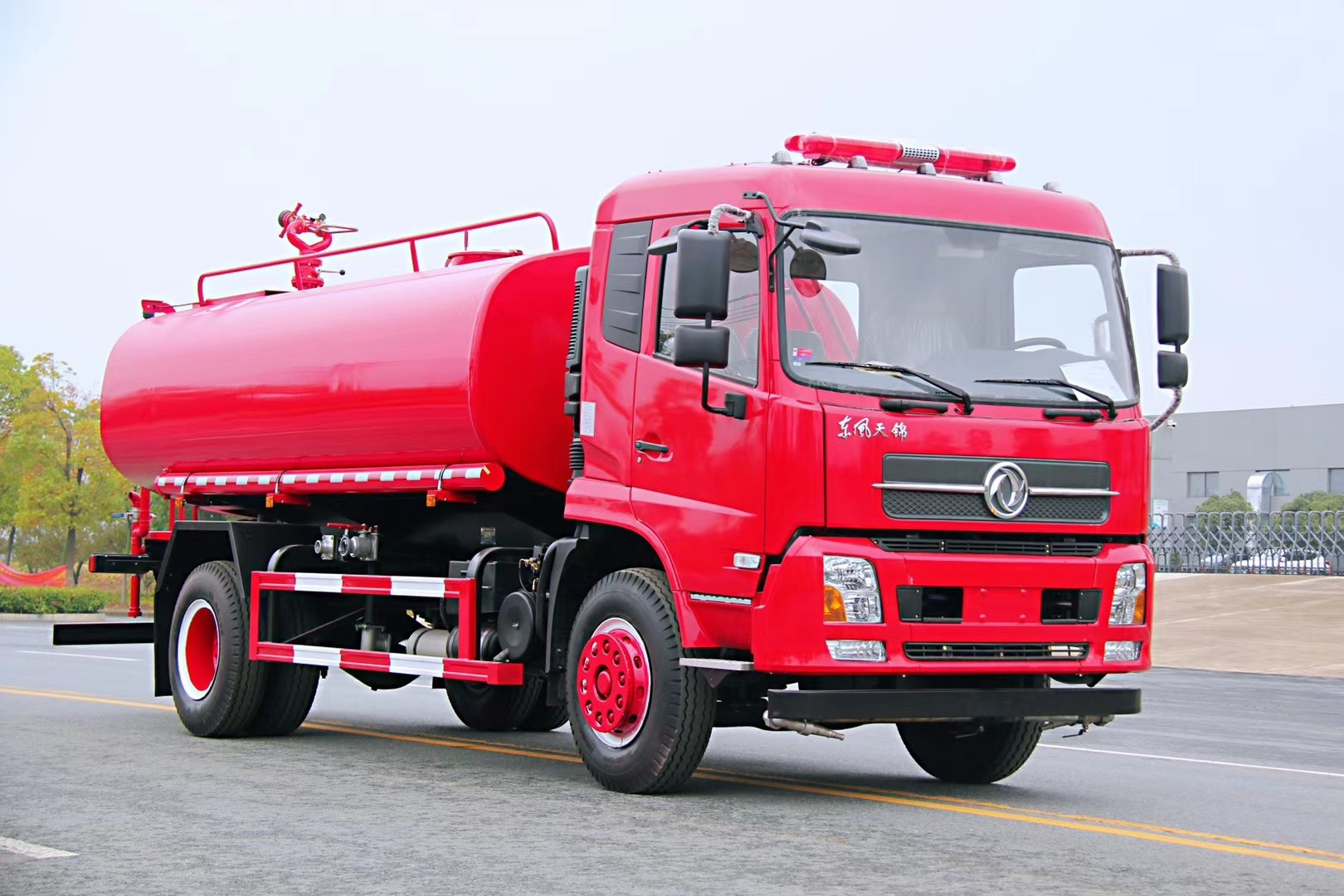 東風(fēng)天錦消防灑水車（園區(qū)專用）