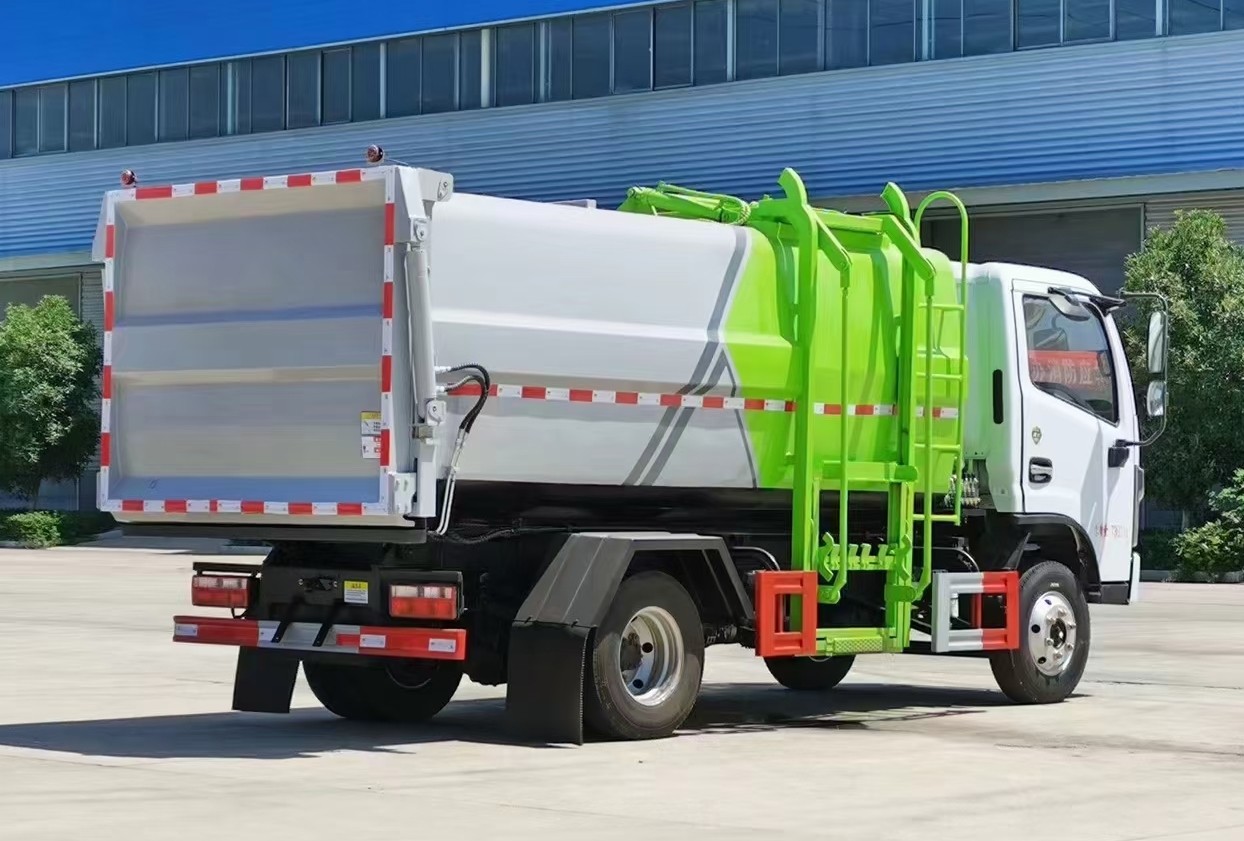 東風福瑞卡6方側裝壓縮式垃圾車