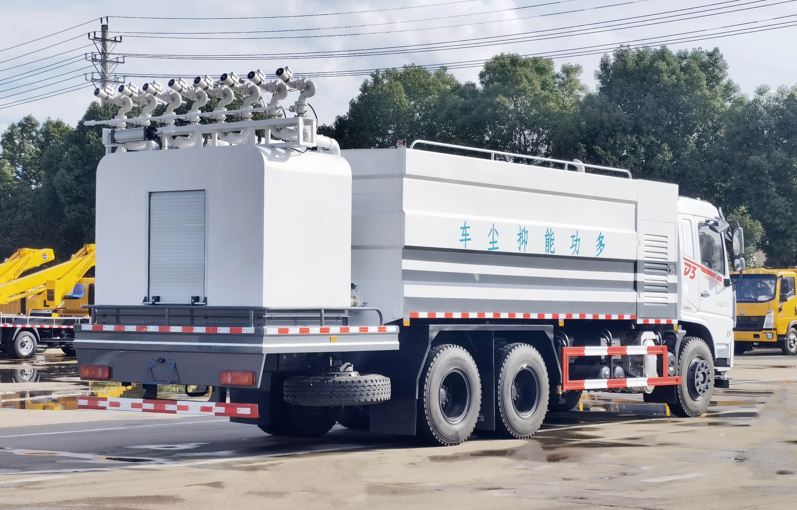 東風(fēng)D3S后雙橋多功能抑塵降塵車