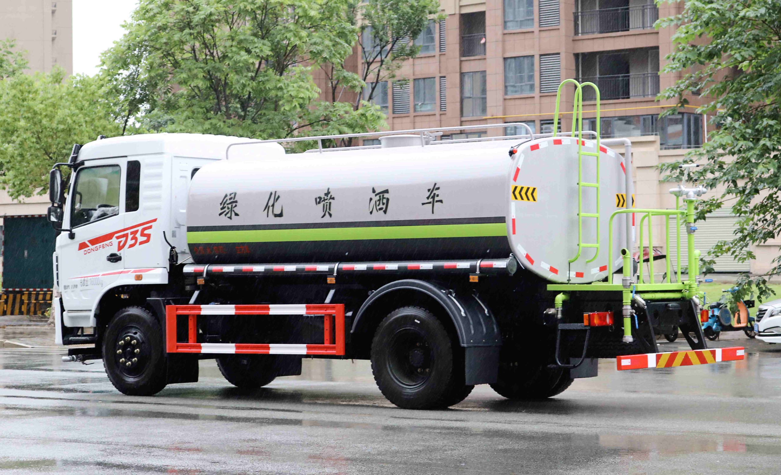 東風(fēng)D3S灑水車(chē)12方