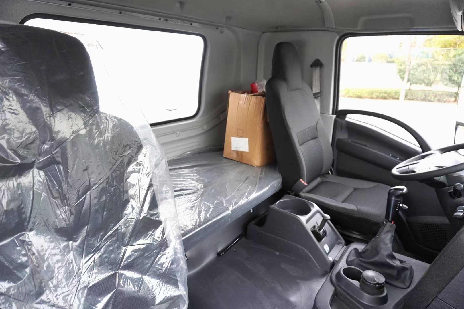 慶鈴五十鈴巨咖后雙橋冷藏車7.8米 慶鈴五十鈴巨咖后雙橋冷藏車7.8米