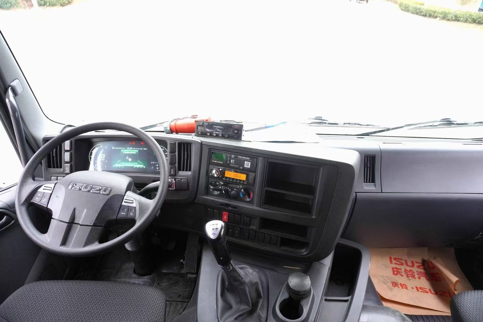 慶鈴五十鈴巨咖后雙橋冷藏車7.8米 慶鈴五十鈴巨咖后雙橋冷藏車7.8米