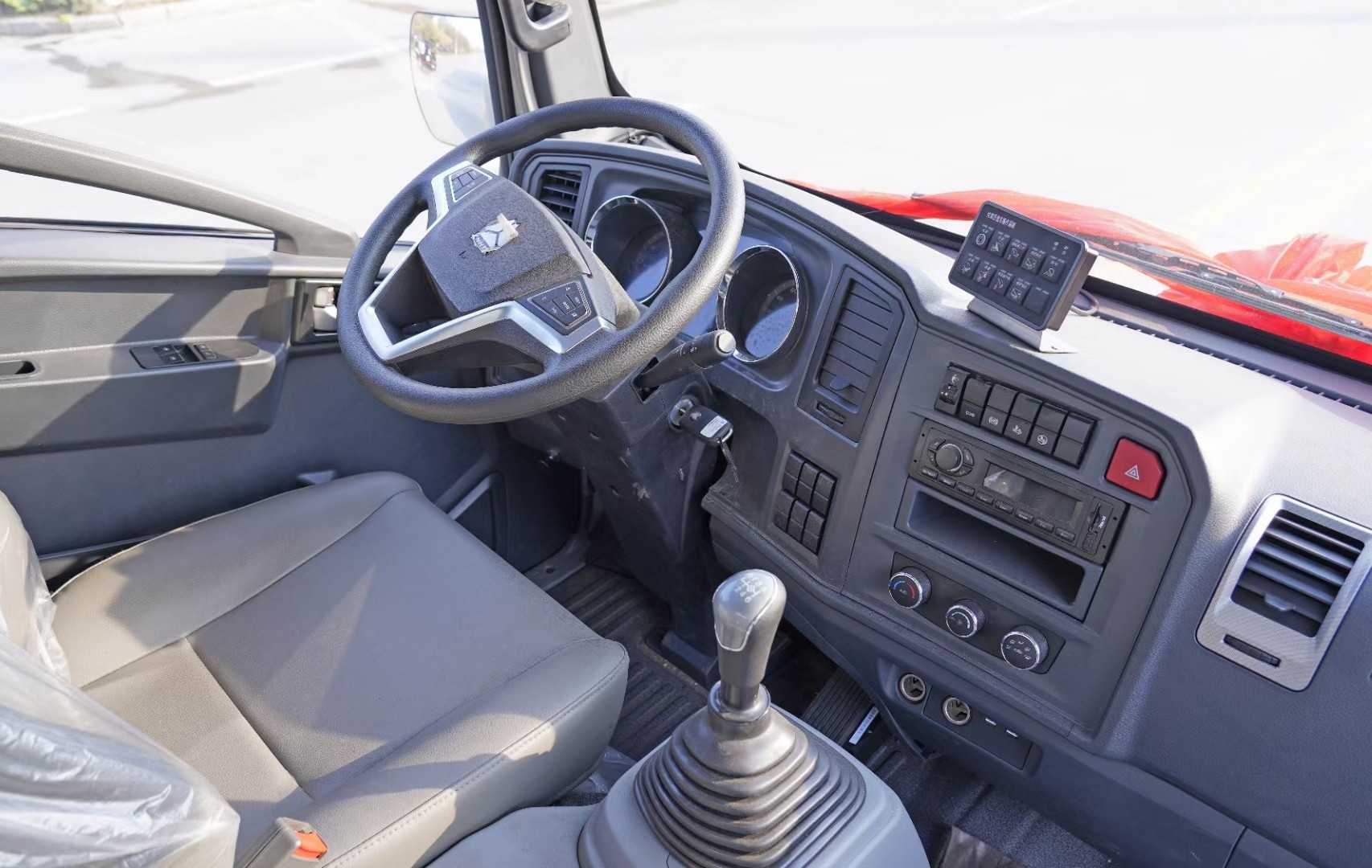 重汽HOWO壓縮式垃圾車6方