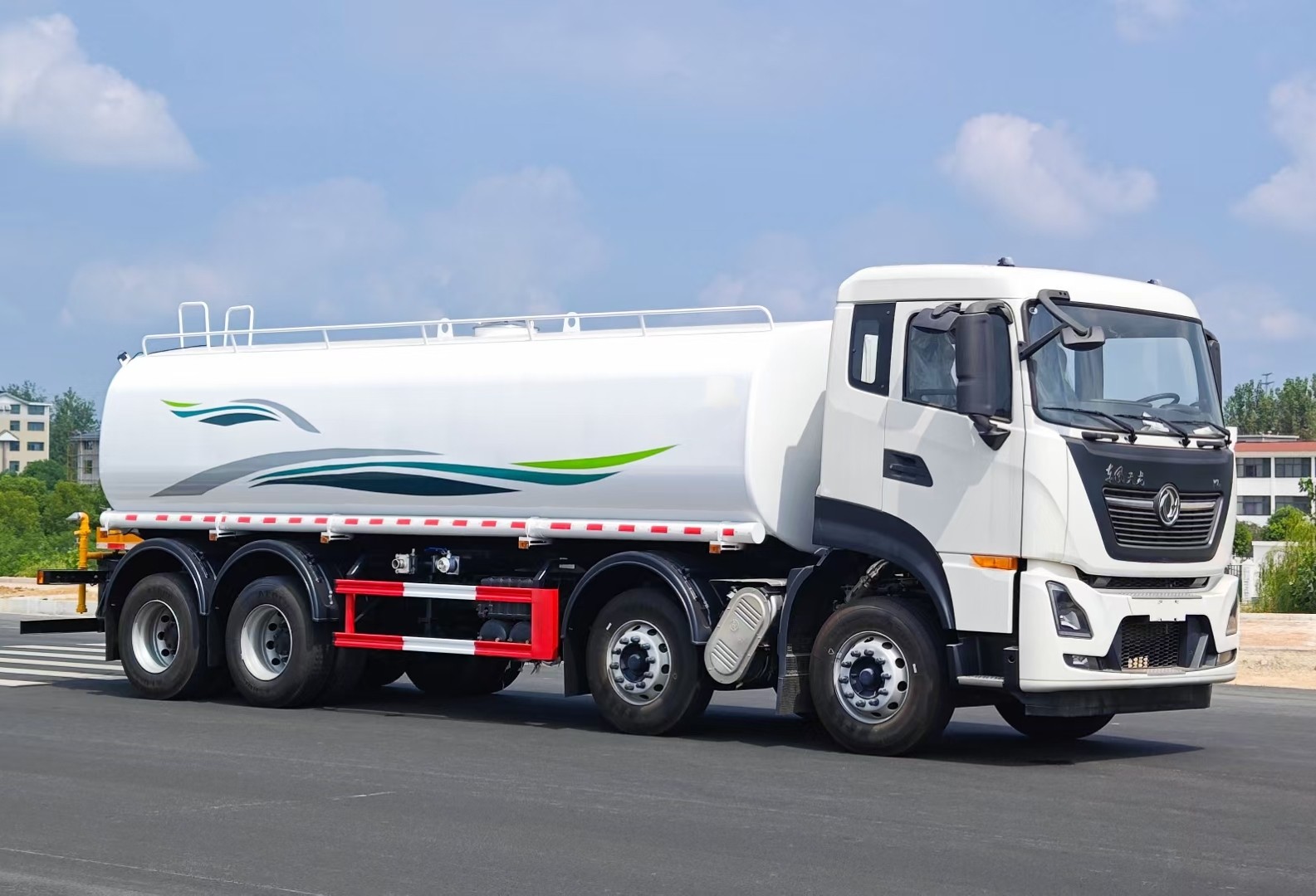 東風(fēng)天龍KL前四后八灑水車25方