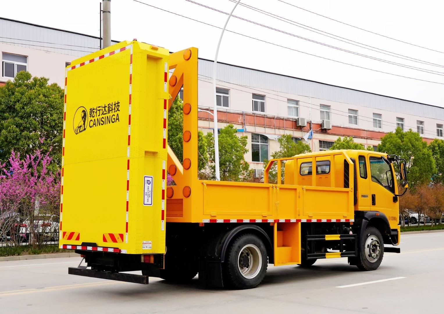 重汽豪曼防撞緩沖車100K