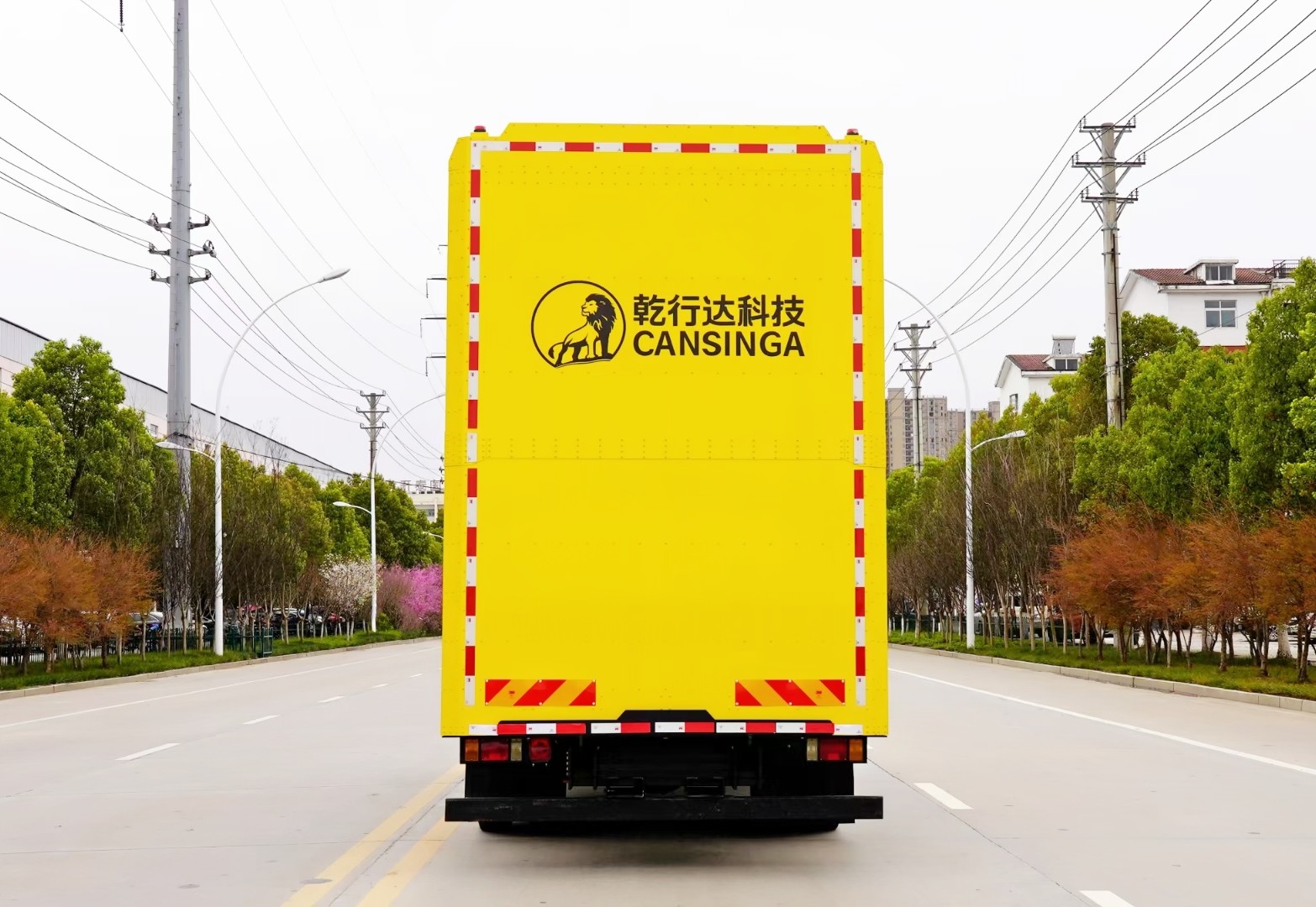 重汽豪曼防撞緩沖車100K