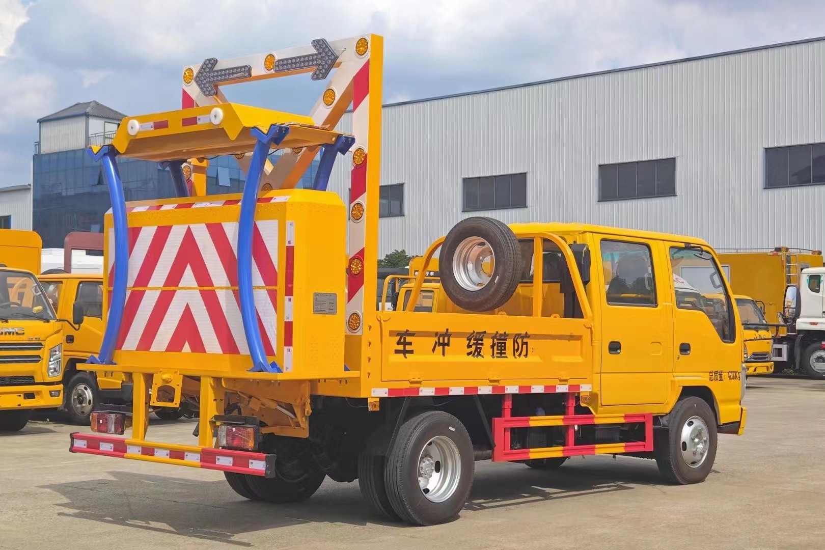 慶鈴五十鈴防撞緩沖車70K