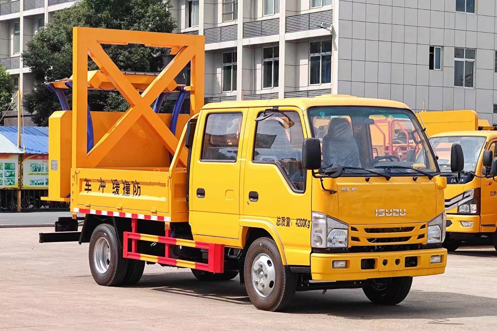 慶鈴五十鈴防撞緩沖車70K