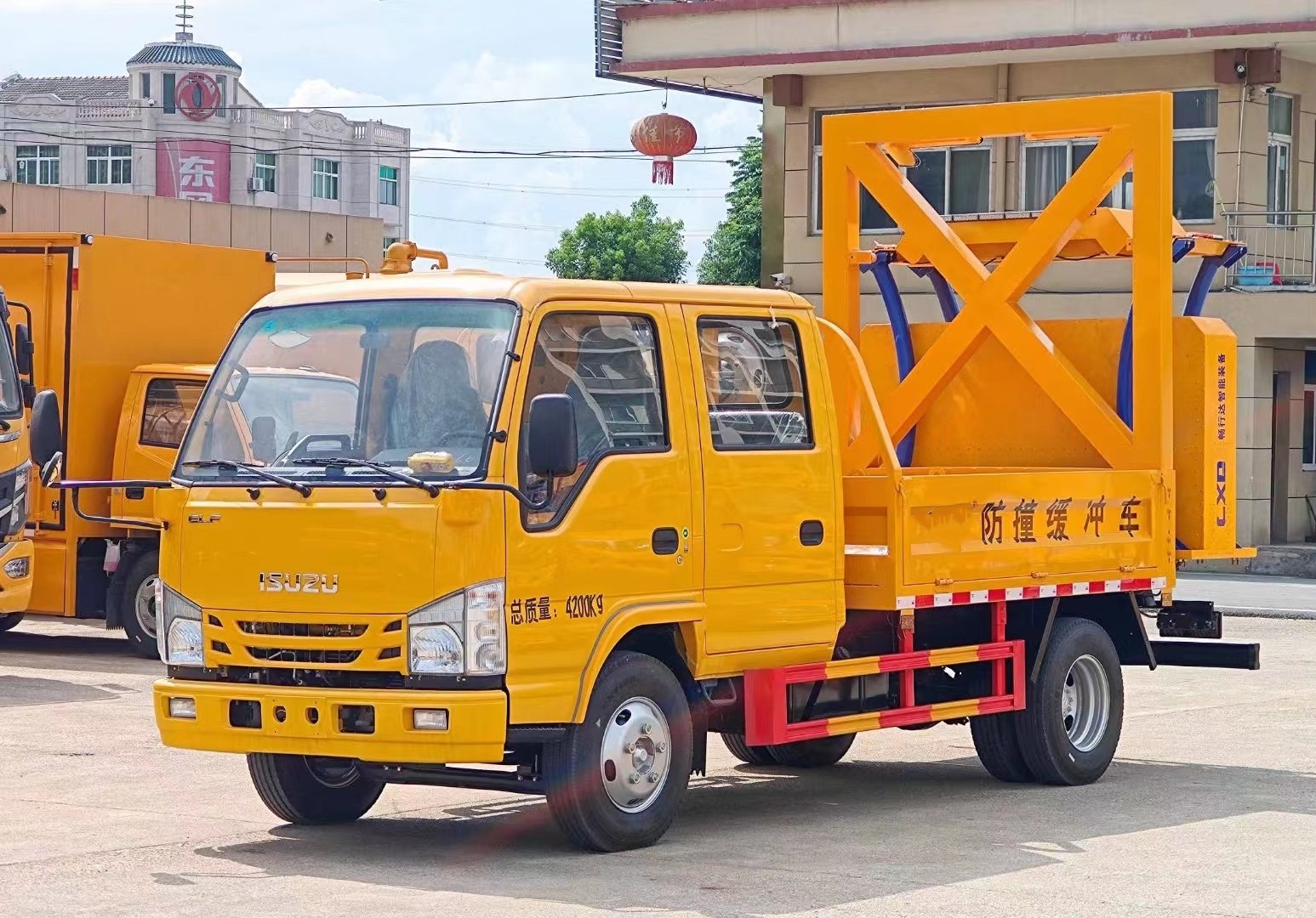 慶鈴五十鈴防撞緩沖車70K