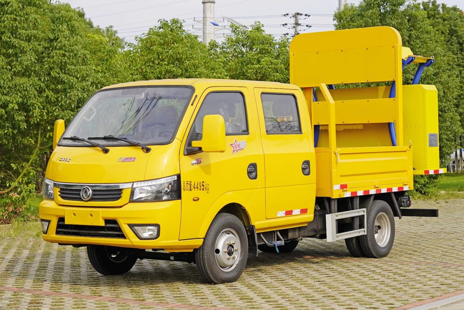 東風途逸藍牌防撞緩沖車70K