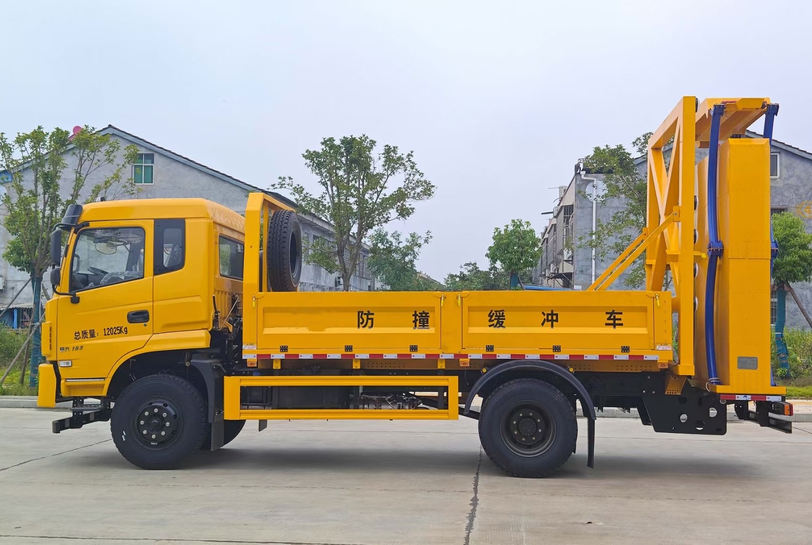 東風(fēng)專底K6防撞緩沖車100K