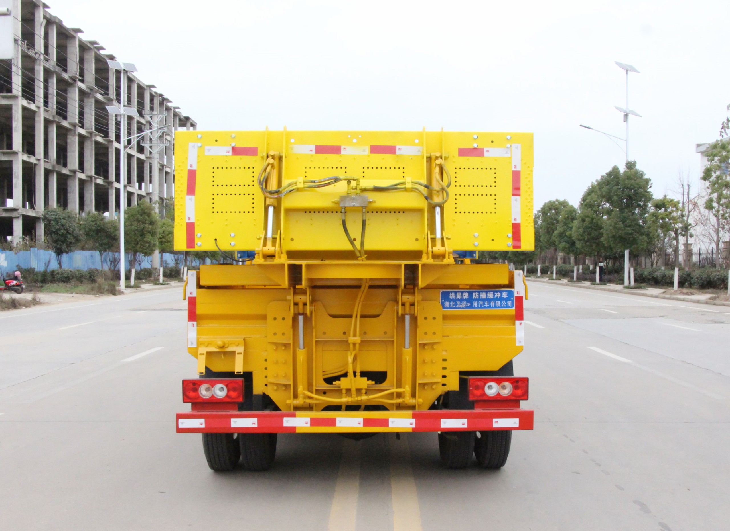 福田H2防撞緩沖車(chē)70K