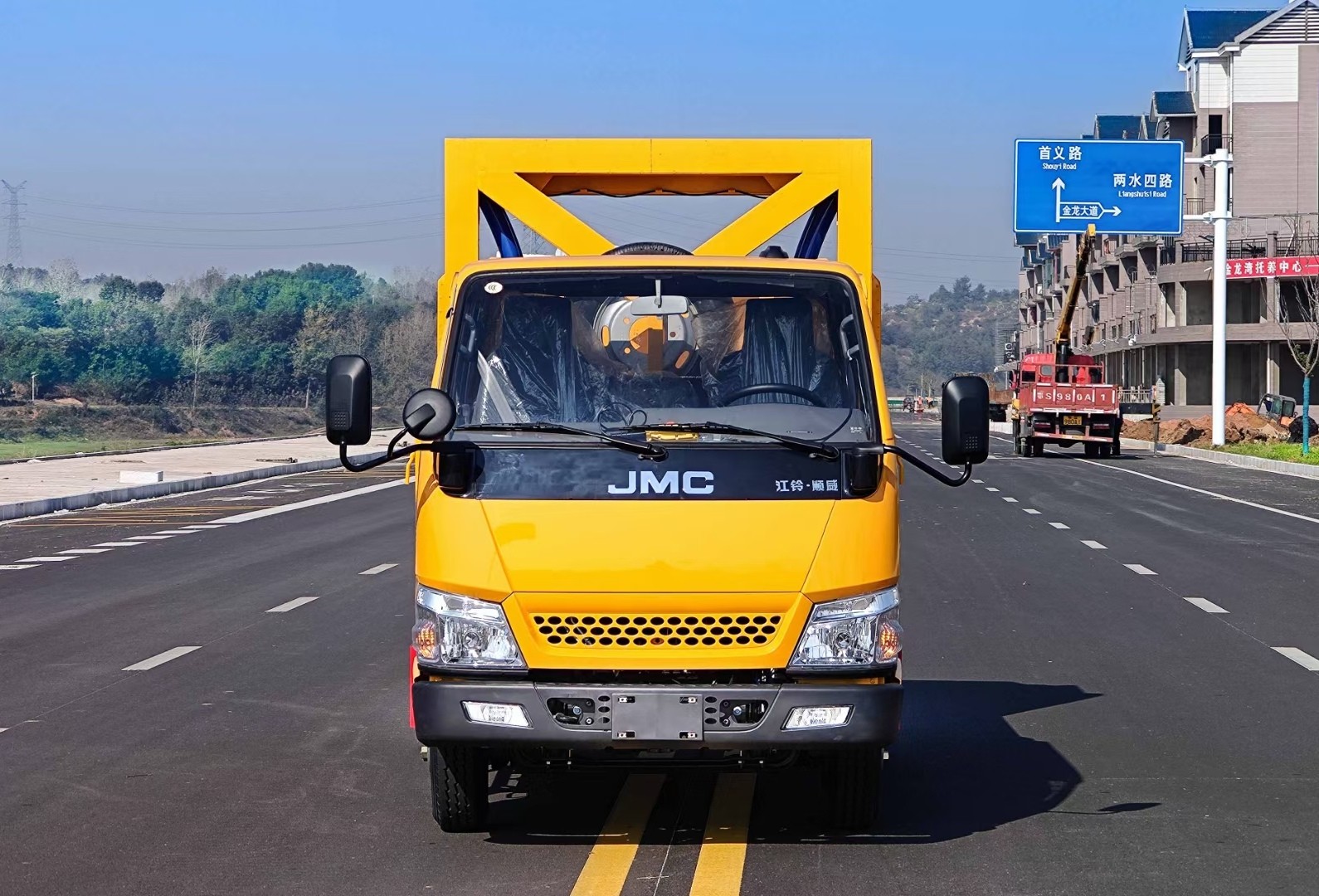 江鈴新順達防撞緩沖車70K