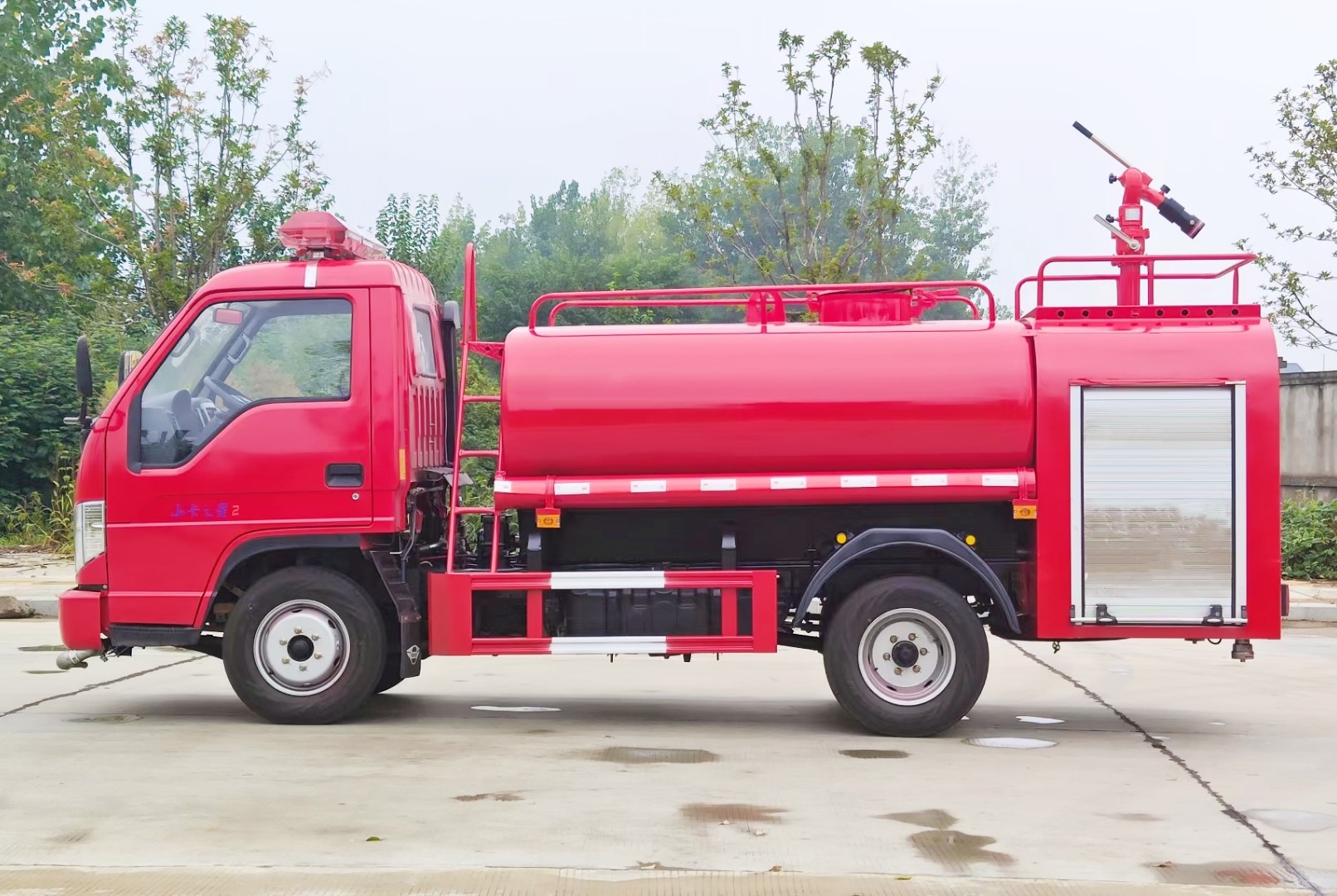 福田小卡之星2消防灑水車(chē) 福田小卡之星2消防灑水車(chē)