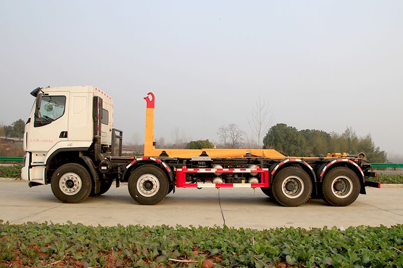 柳汽8x4車廂可卸式垃圾車25噸