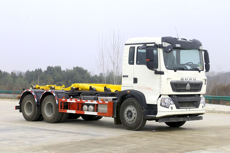 重汽HOWO后雙橋套臂垃圾車 20噸