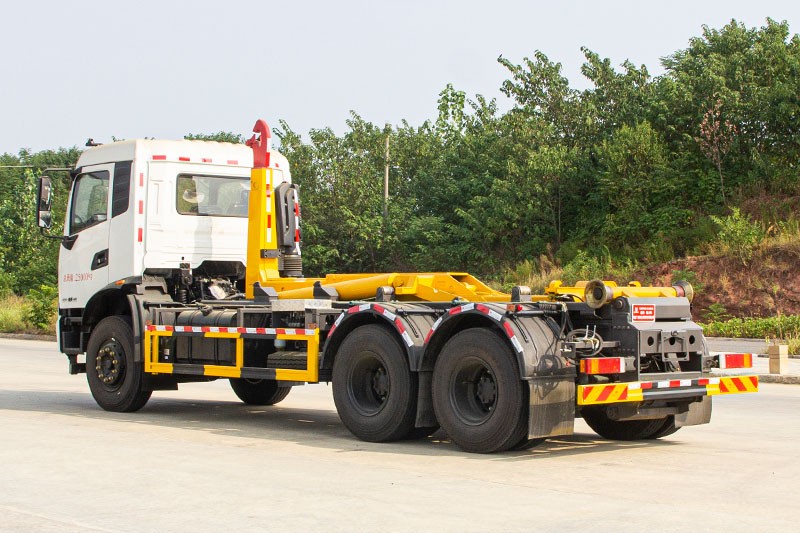 東風(fēng)天錦后雙橋勾臂垃圾車 20方