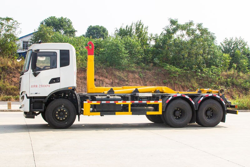 東風(fēng)天錦后雙橋勾臂垃圾車 20方