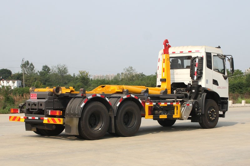 東風(fēng)天錦后雙橋勾臂垃圾車 20方
