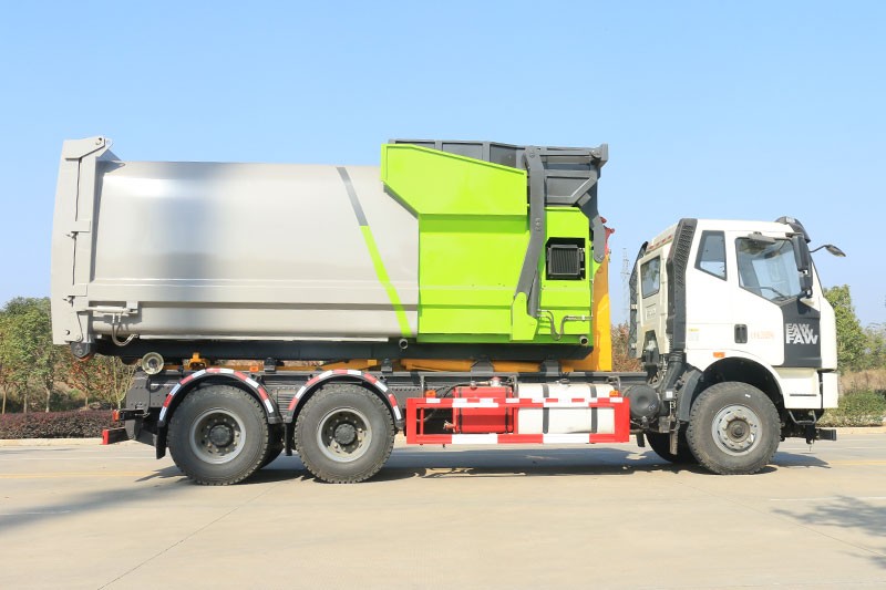 一汽解放J6后雙橋勾臂垃圾車 20噸