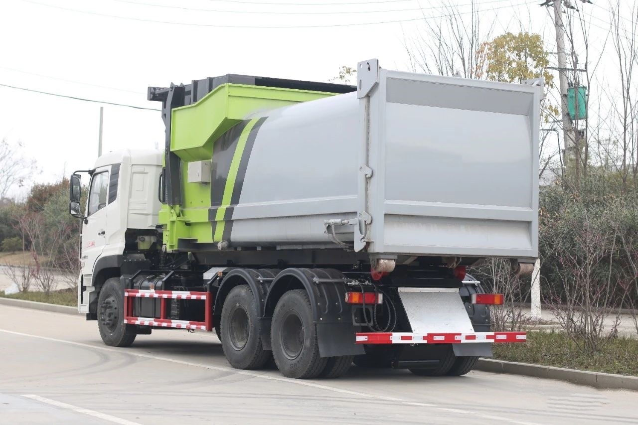 東風(fēng)天龍VL后雙橋勾臂垃圾車 20方