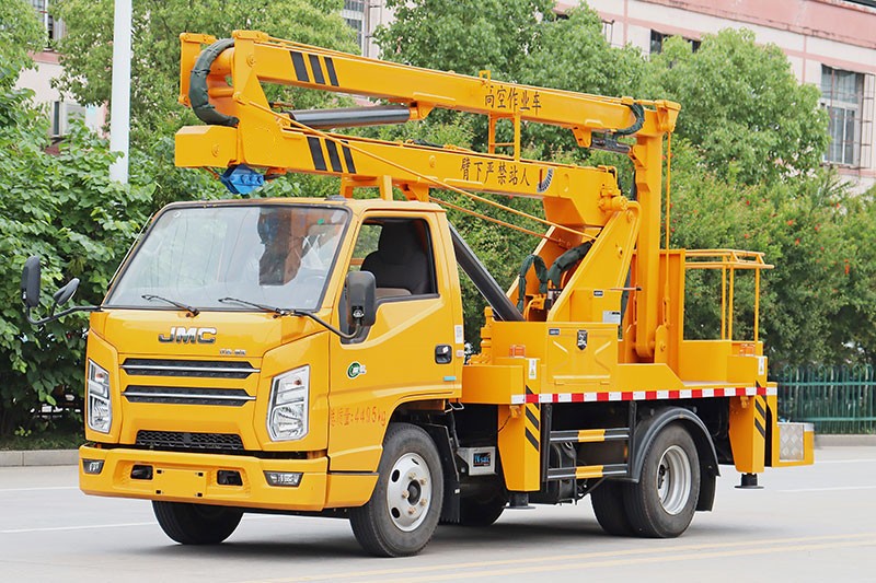 江鈴順達(dá)13.5米高空作業(yè)車